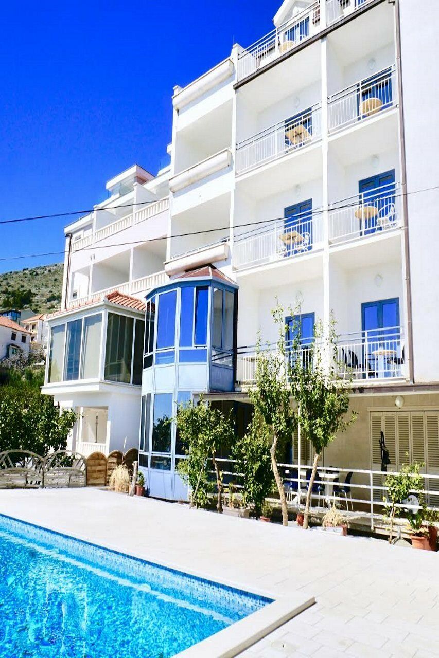 Hotel Bavaria Trogir Donji Seget Exterior foto